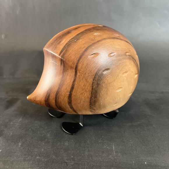 Vintage Wooden Hedgehog Figurine 6 x 5 Metal Feet Forest Animal Decor - Picture 6 of 10